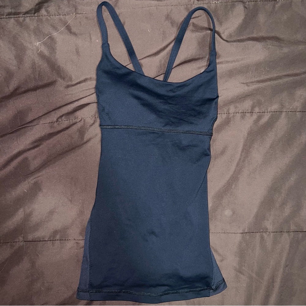 Lululemon Tank With Built In Bra Size 2 In Black